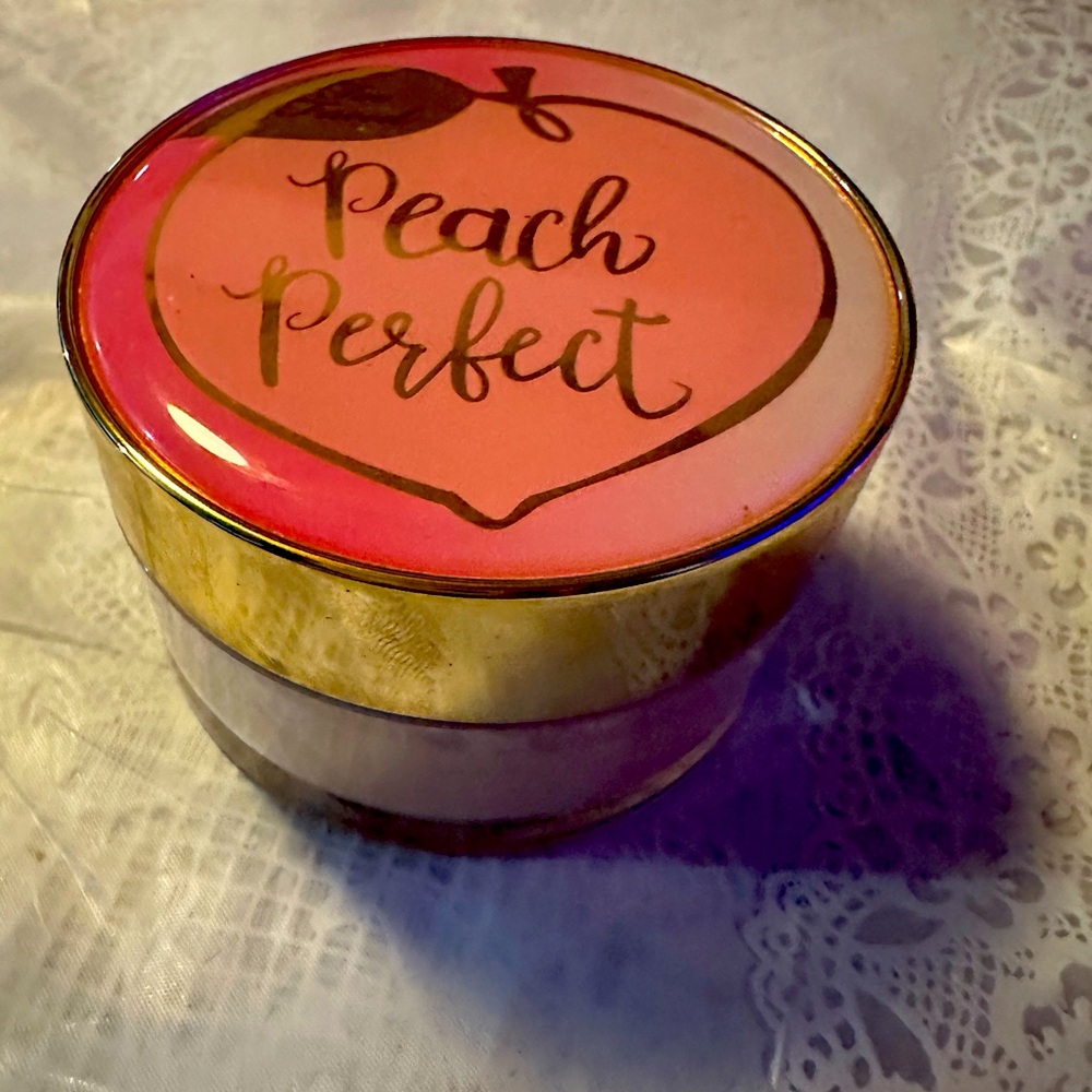 Too Faced Powder